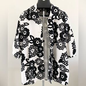 Mac & Jac Black and White Contrast Floral Print Topper Jacket